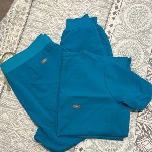 Women’s figs scrub set